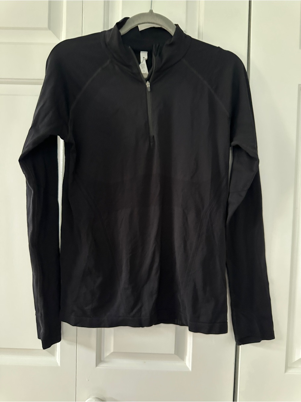 Athleta Momentum 1/2 Zip Pullover Women’s Large Black Long Sleeve Running Top